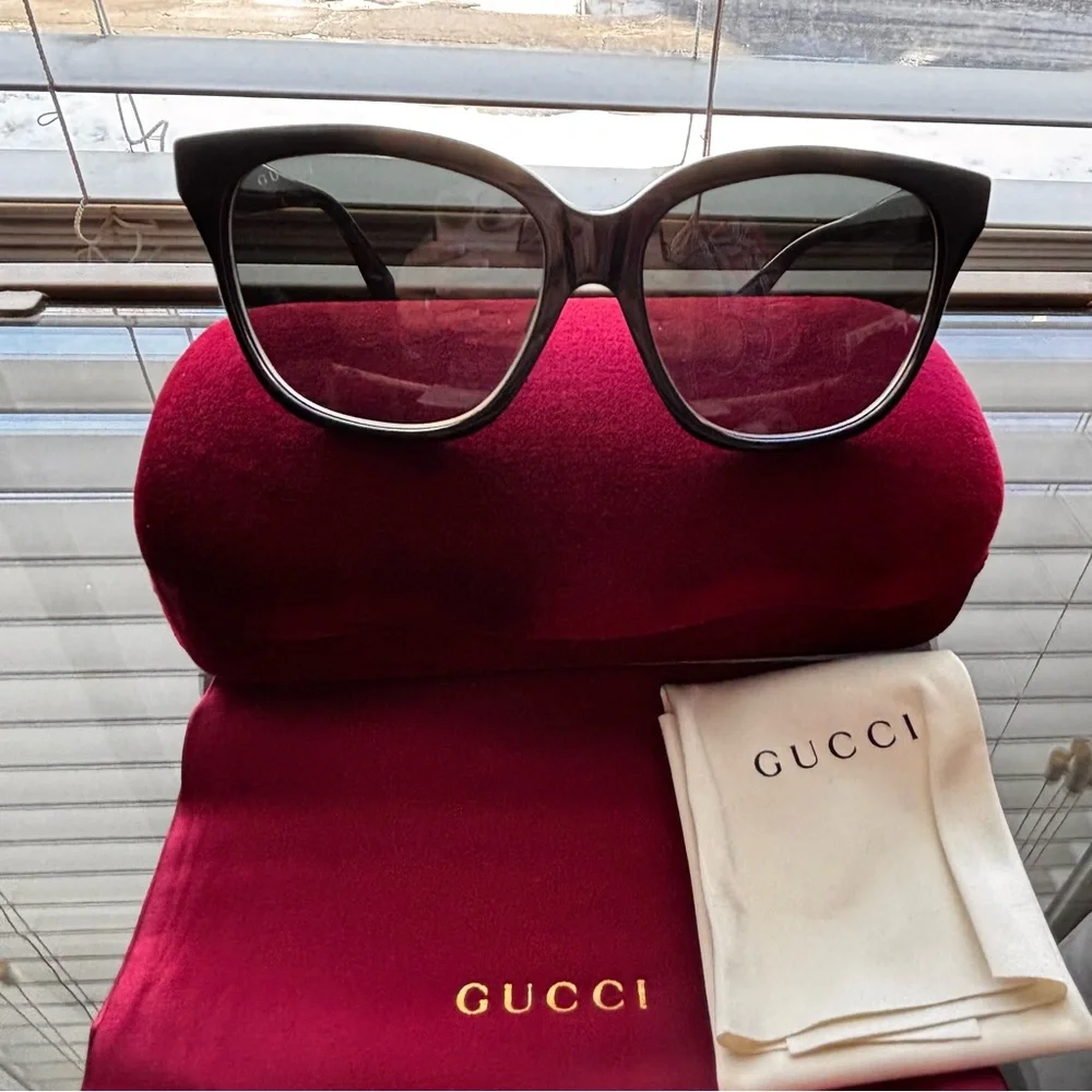GUCCI Sunglasses